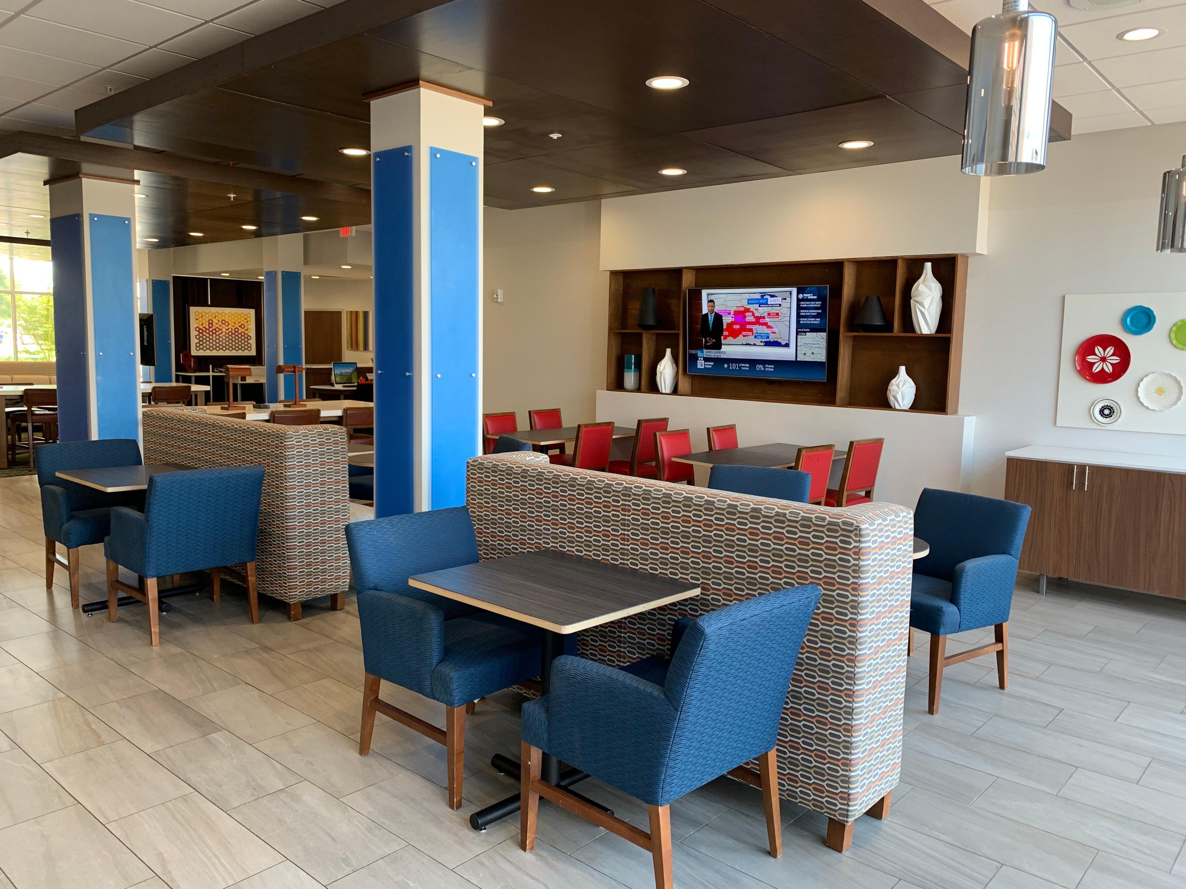 Holiday Inn Express & Suites Moore By Ihg Luaran gambar