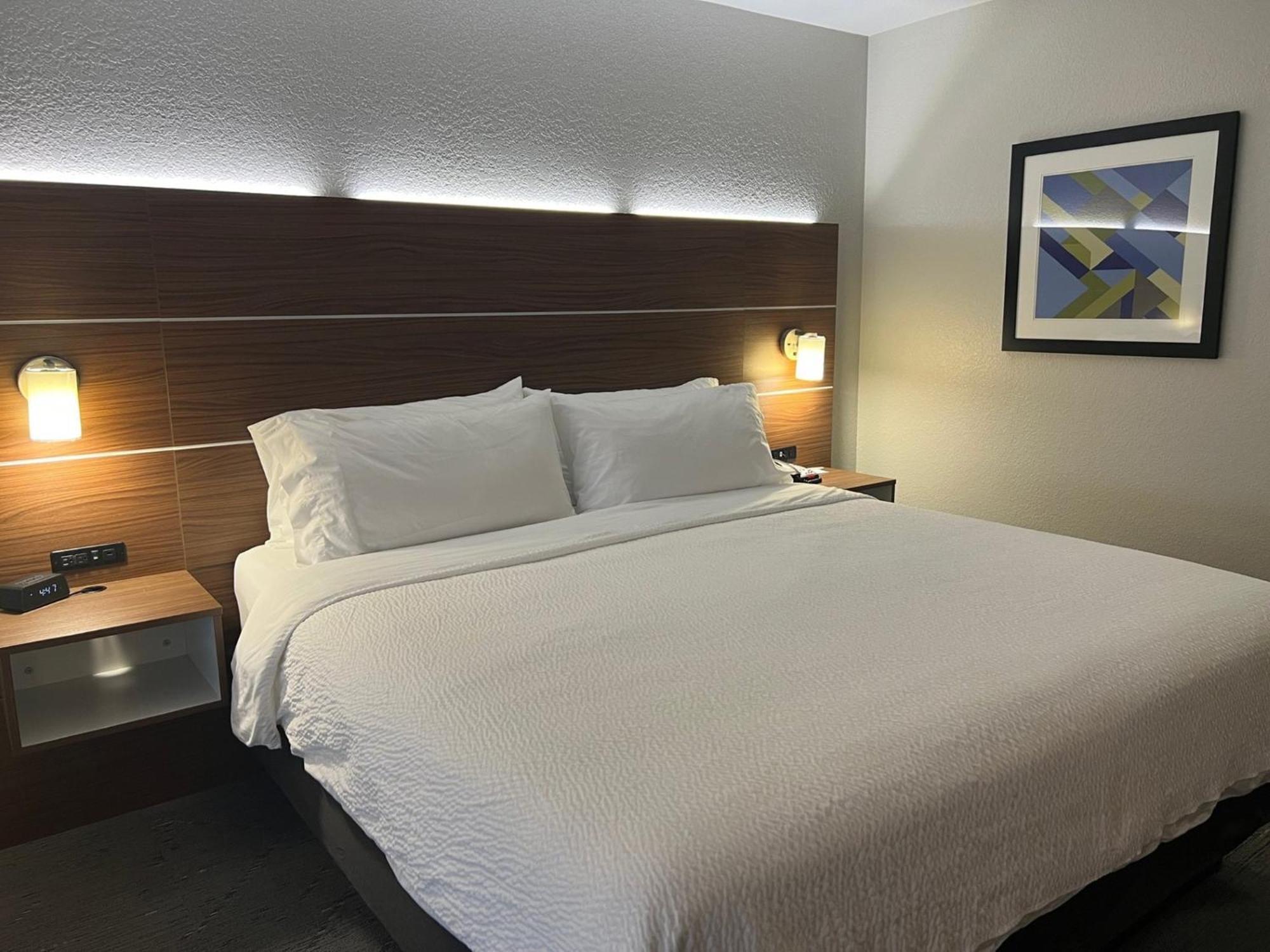 Holiday Inn Express & Suites Moore By Ihg Luaran gambar
