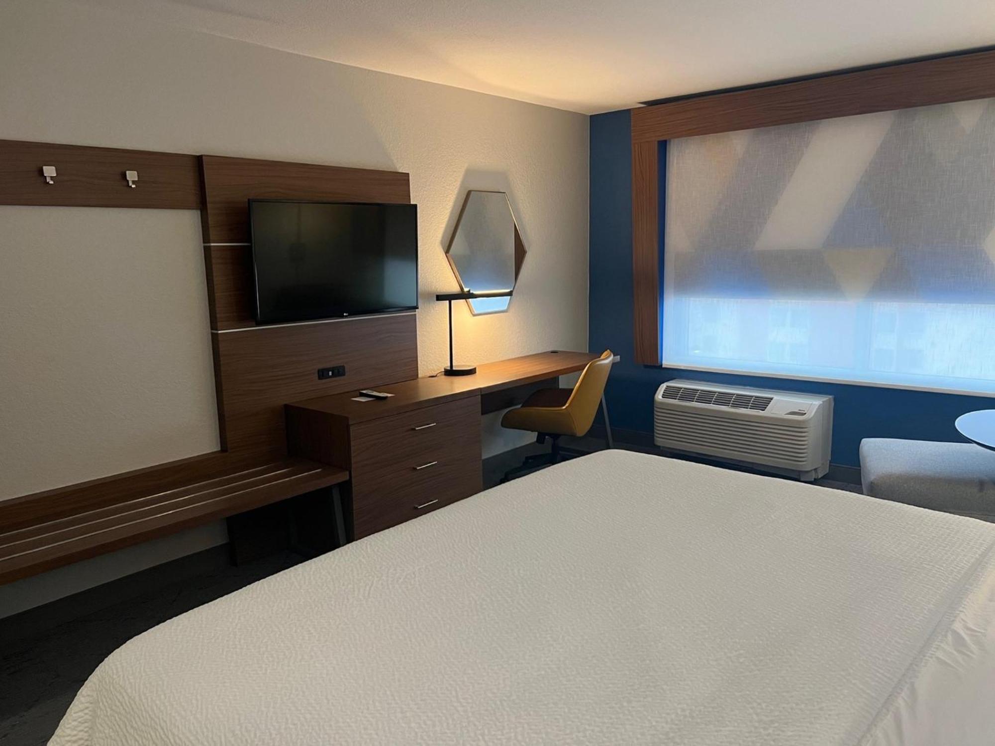Holiday Inn Express & Suites Moore By Ihg Luaran gambar