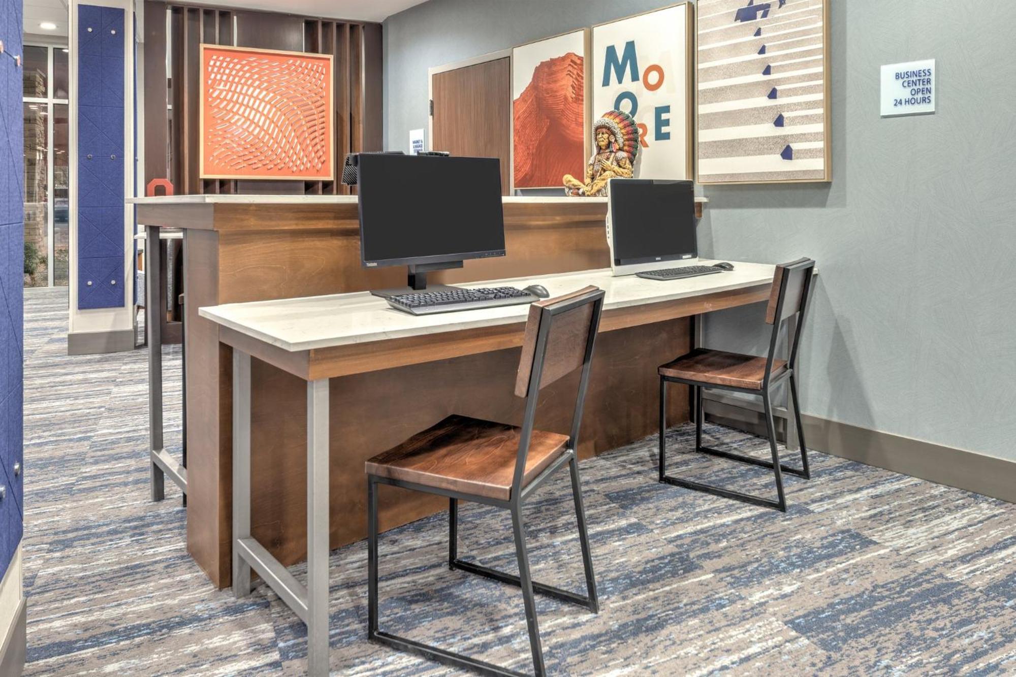 Holiday Inn Express & Suites Moore By Ihg Luaran gambar