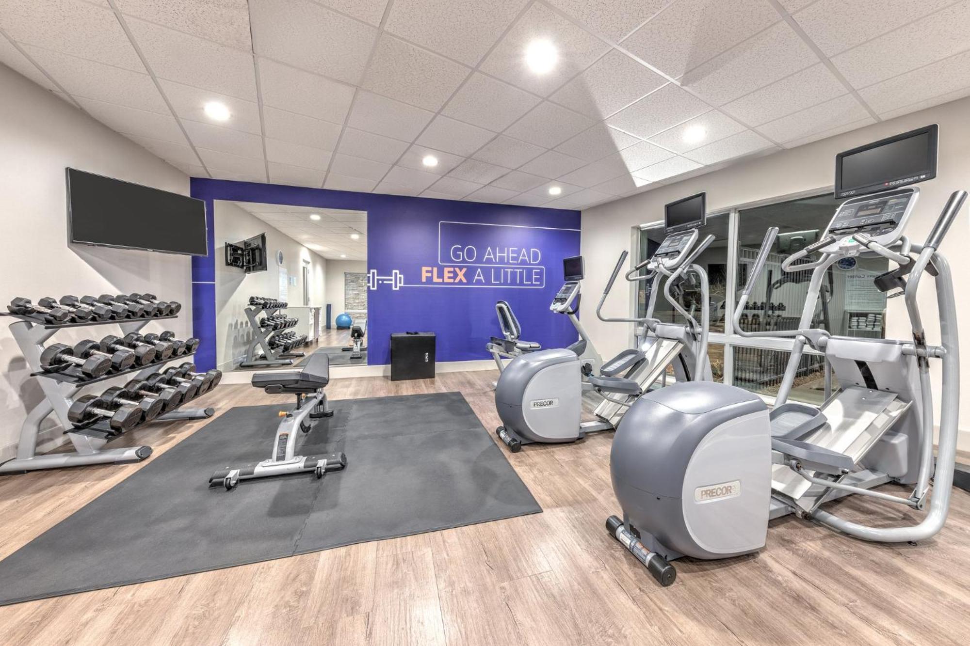 Holiday Inn Express & Suites Moore By Ihg Luaran gambar