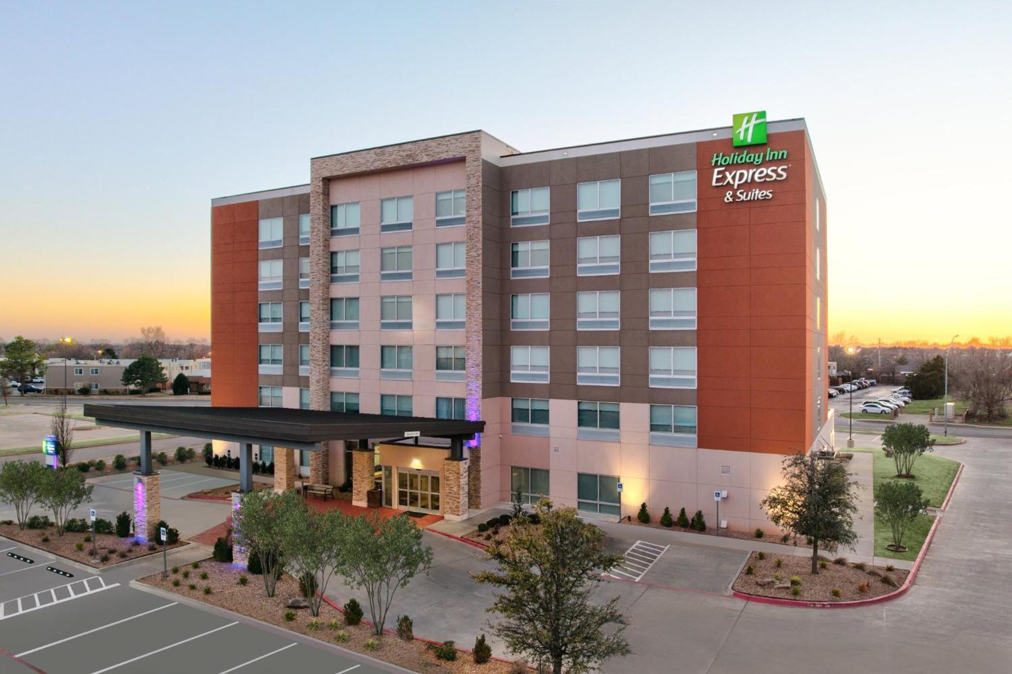 Holiday Inn Express & Suites Moore By Ihg Luaran gambar