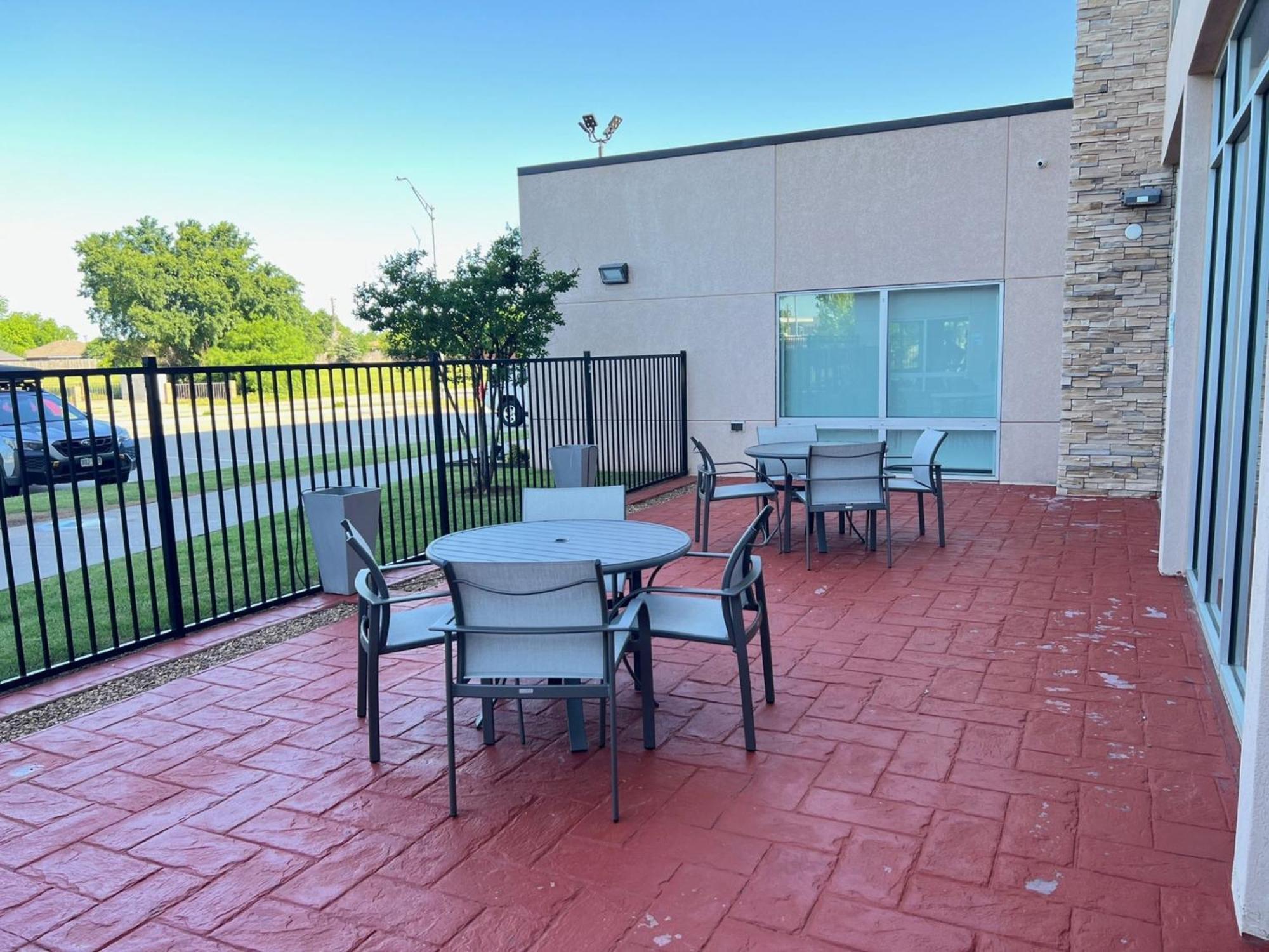 Holiday Inn Express & Suites Moore By Ihg Luaran gambar